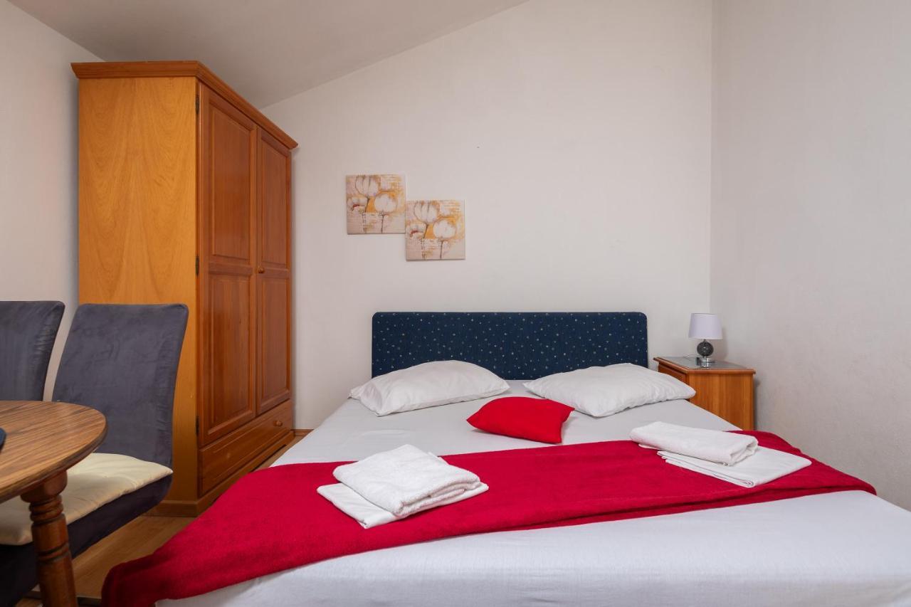 Beach Apartments Borovina Stanici Dış mekan fotoğraf