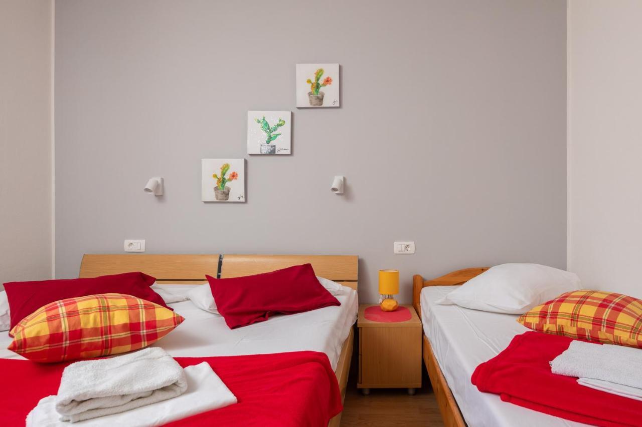 Beach Apartments Borovina Stanici Dış mekan fotoğraf