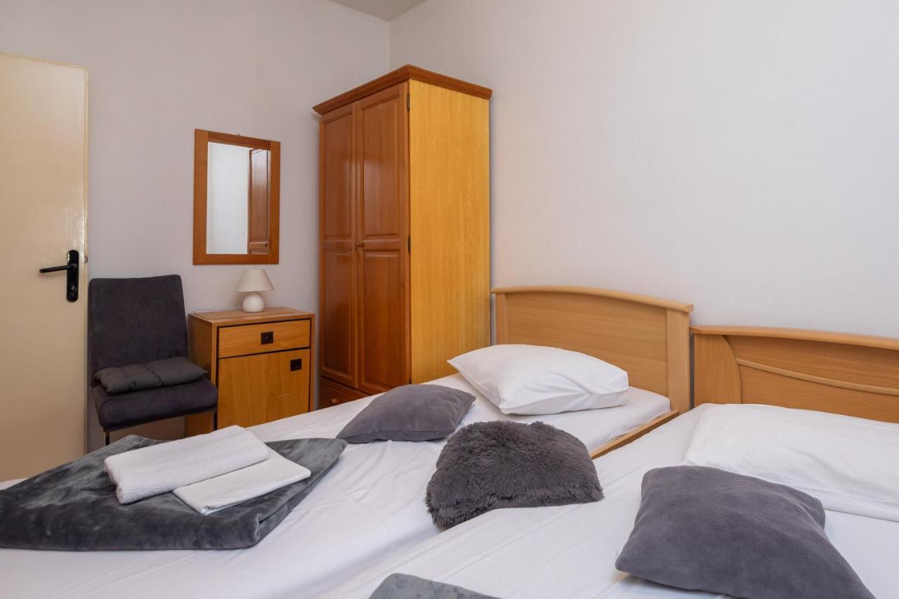Beach Apartments Borovina Stanici Dış mekan fotoğraf